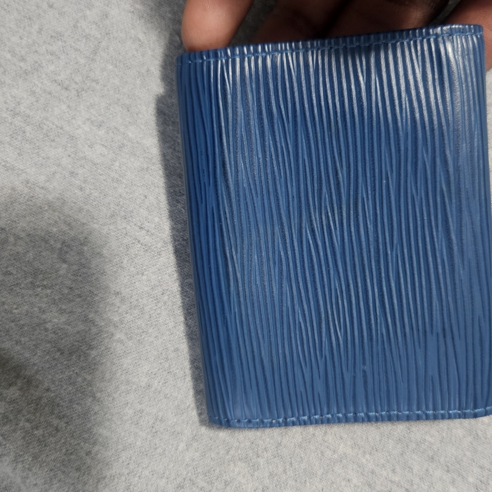 Louis Vuitton Leather Wallet - Picture 3 of 6